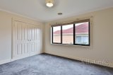 https://images.listonce.com.au/custom/160x/listings/6-knightsbridge-court-glen-waverley-vic-3150/358/01644358_img_02.jpg?ujxLGNrNV_0