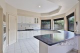 https://images.listonce.com.au/custom/160x/listings/6-knightsbridge-court-glen-waverley-vic-3150/689/01949689_img_10.jpg?QxsAdl8x8pU