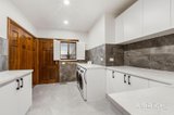 https://images.listonce.com.au/custom/160x/listings/6-kyreli-close-donvale-vic-3111/181/01913181_img_21.jpg?tROo0xgw22Y