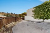 https://images.listonce.com.au/custom/160x/listings/6-lakeside-crescent-keilor-east-vic-3033/381/01852381_img_02.jpg?FMNJ8U3ymsM