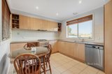 https://images.listonce.com.au/custom/160x/listings/6-laura-grove-mount-waverley-vic-3149/840/01345840_img_04.jpg?GZbRyzSDjXI