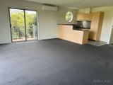 https://images.listonce.com.au/custom/160x/listings/6-levien-lane-footscray-vic-3011/607/01585607_img_15.jpg?PWmxcKmwDFg