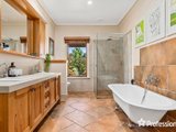 https://images.listonce.com.au/custom/160x/listings/6-lily-road-lilydale-vic-3140/716/01525716_img_25.jpg?hVGl-fYxsZQ