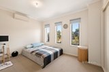 https://images.listonce.com.au/custom/160x/listings/6-lithgow-way-mooroolbark-vic-3138/276/01649276_img_08.jpg?xuqV5PWfGDQ