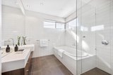 https://images.listonce.com.au/custom/160x/listings/6-little-church-street-hawthorn-vic-3122/015/01734015_img_13.jpg?j5VFy-Und9A