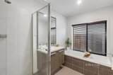 https://images.listonce.com.au/custom/160x/listings/6-magenta-rise-diamond-creek-vic-3089/243/01354243_img_10.jpg?x6LWXYwOl0M