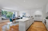 https://images.listonce.com.au/custom/160x/listings/6-magnolia-drive-forest-hill-vic-3131/247/01156247_img_03.jpg?H0L9K3AIw2Y