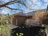 https://images.listonce.com.au/custom/160x/listings/6-marloo-court-croydon-hills-vic-3136/868/00620868_img_13.jpg?mpjDrWLDsCc