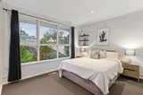 https://images.listonce.com.au/custom/160x/listings/6-masefield-avenue-mooroolbark-vic-3138/878/01573878_img_08.jpg?mD7aDRhn5gE