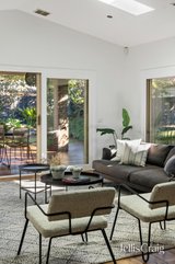https://images.listonce.com.au/custom/160x/listings/6-mclean-avenue-bentleigh-vic-3204/201/01970201_img_21.jpg?I45pztkArb4