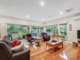 https://images.listonce.com.au/custom/160x/listings/6-melissa-street-donvale-vic-3111/924/00958924_img_04.jpg?BBQaoBeCPjw