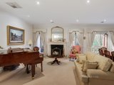 https://images.listonce.com.au/custom/160x/listings/6-melissa-street-donvale-vic-3111/924/00958924_img_05.jpg?d8pAVmZGJpo