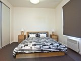 https://images.listonce.com.au/custom/160x/listings/6-melissa-street-strathmore-vic-3041/588/00847588_img_06.jpg?S16LGL3R2NY