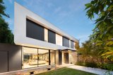 https://images.listonce.com.au/custom/160x/listings/6-merrion-grove-kew-vic-3101/264/01747264_img_01.jpg?kQjZ47WJGhE