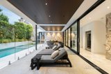 https://images.listonce.com.au/custom/160x/listings/6-merrion-grove-kew-vic-3101/264/01747264_img_09.jpg?_MXIQ-aWL5Q