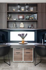 https://images.listonce.com.au/custom/160x/listings/6-merrion-grove-kew-vic-3101/264/01747264_img_13.jpg?Agr1JlsrItM