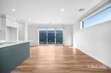 https://images.listonce.com.au/custom/160x/listings/6-miners-crescent-ballarat-east-vic-3350/971/01922971_img_05.jpg?wy94ox2LMnM