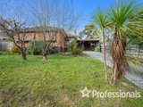 https://images.listonce.com.au/custom/160x/listings/6-monomeith-street-mooroolbark-vic-3138/983/01525983_img_03.jpg?bfmzLA1-8w4