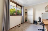 https://images.listonce.com.au/custom/160x/listings/6-morgan-close-glen-waverley-vic-3150/967/01979967_img_07.jpg?XV5y3Oc52i4