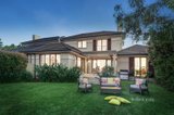 https://images.listonce.com.au/custom/160x/listings/6-muirfield-mews-chirnside-park-vic-3116/298/01001298_img_13.jpg?kHW16ckVPSM