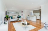 https://images.listonce.com.au/custom/160x/listings/6-naroo-road-mooroolbark-vic-3138/293/01649293_img_11.jpg?BPJ2UmjmmLE