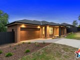 https://images.listonce.com.au/custom/160x/listings/6-naroo-road-mooroolbark-vic-3138/906/01524906_img_02.jpg?XyWhA3NTc38