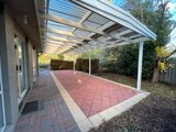 https://images.listonce.com.au/custom/160x/listings/6-natika-court-grovedale-vic-3216/702/01704702_img_01.jpg?2E1t7_fU5w8
