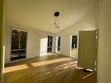 https://images.listonce.com.au/custom/160x/listings/6-natika-court-grovedale-vic-3216/702/01704702_img_07.jpg?uPaKuM13Nr0