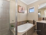 https://images.listonce.com.au/custom/160x/listings/6-newell-court-campbells-creek-vic-3451/786/00983786_img_09.jpg?qmmPByUO4r4