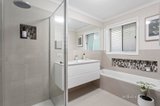 https://images.listonce.com.au/custom/160x/listings/6-oran-court-doncaster-east-vic-3109/072/01595072_img_10.jpg?RVchDJxZ8M4