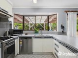 https://images.listonce.com.au/custom/160x/listings/6-parker-road-silvan-vic-3795/487/01526487_img_06.jpg?PUEN74D4z9A