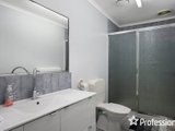 https://images.listonce.com.au/custom/160x/listings/6-parker-road-silvan-vic-3795/487/01526487_img_09.jpg?cinKrCsNdZg