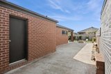 https://images.listonce.com.au/custom/160x/listings/6-parkland-drive-winter-valley-vic-3358/047/01440047_img_12.jpg?Gm5vHyCQudA