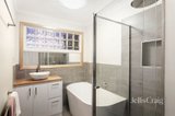 https://images.listonce.com.au/custom/160x/listings/6-pinjarra-court-diamond-creek-vic-3089/513/01943513_img_07.jpg?U_0zT5rqg6c