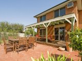 https://images.listonce.com.au/custom/160x/listings/6-ranken-lane-st-albans-park-vic-3219/374/01699374_img_07.jpg?dlHGLLLG24c