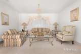https://images.listonce.com.au/custom/160x/listings/6-robin-court-doncaster-vic-3108/281/01766281_img_06.jpg?BhkzgBJHgyo