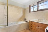 https://images.listonce.com.au/custom/160x/listings/6-rondu-place-eltham-vic-3095/049/01583049_img_10.jpg?n6ziHpMXgLk