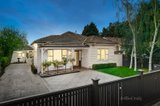 https://images.listonce.com.au/custom/160x/listings/6-ross-street-surrey-hills-vic-3127/266/00642266_img_12.jpg?gz1-L3ARRBM