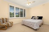 https://images.listonce.com.au/custom/160x/listings/6-sadie-street-glenroy-vic-3046/594/00992594_img_06.jpg?OZCBmP1QLoA