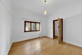 https://images.listonce.com.au/custom/160x/listings/6-salisbury-street-brighton-vic-3186/988/01779988_img_05.jpg?1n-xAZNfG1M