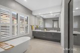 https://images.listonce.com.au/custom/160x/listings/6-salvana-avenue-mitcham-vic-3132/288/01818288_img_09.jpg?LlIGPsFj9p0