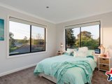 https://images.listonce.com.au/custom/160x/listings/6-saxon-drive-mooroolbark-vic-3138/689/01524689_img_15.jpg?7k3fK1_avQU