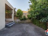 https://images.listonce.com.au/custom/160x/listings/6-saxon-drive-mooroolbark-vic-3138/689/01524689_img_20.jpg?zegbgvrhy5g