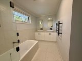 https://images.listonce.com.au/custom/160x/listings/6-scenic-court-croydon-north-vic-3136/183/01841183_img_04.jpg?zINajbkf0hs