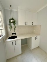 https://images.listonce.com.au/custom/160x/listings/6-scenic-court-croydon-north-vic-3136/183/01841183_img_08.jpg?RFef-Xk2A4U