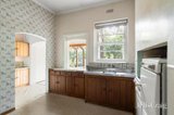 https://images.listonce.com.au/custom/160x/listings/6-seaton-street-glen-iris-vic-3146/122/01954122_img_06.jpg?vMNkefPZoOI