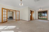 https://images.listonce.com.au/custom/160x/listings/6-sheehan-court-castlemaine-vic-3450/422/01069422_img_04.jpg?P9vRoodXFj4