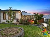 https://images.listonce.com.au/custom/160x/listings/6-somerset-crescent-croydon-vic-3136/509/01525509_img_01.jpg?nk6PNrus0hU