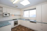 https://images.listonce.com.au/custom/160x/listings/6-southern-court-forest-hill-vic-3131/956/00841956_img_04.jpg?mx1qWXi7S1U