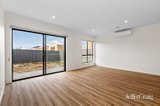 https://images.listonce.com.au/custom/160x/listings/6-sparrow-way-winter-valley-vic-3358/585/01976585_img_05.jpg?kMn7YTQKuvY